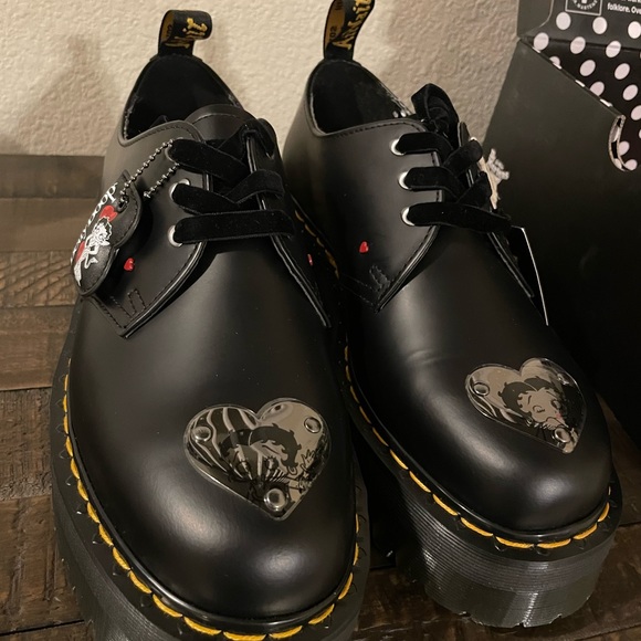 NWT Dr. Martens x Betty Boop collaboration platforms Women’s 11 (Men’s 10) - Picture 1 of 11